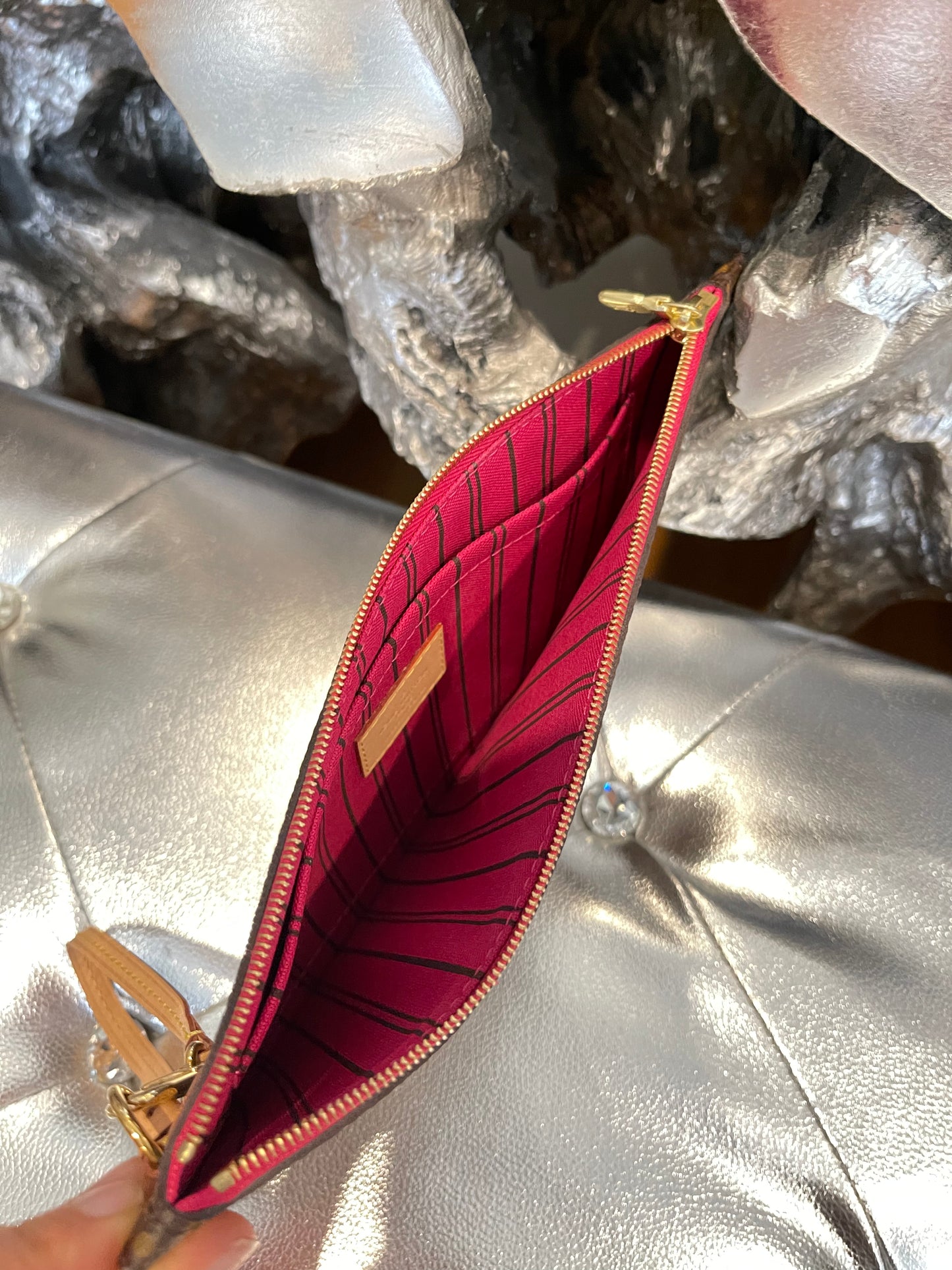 Louis Vuitton Neverful Wristlet Pouch