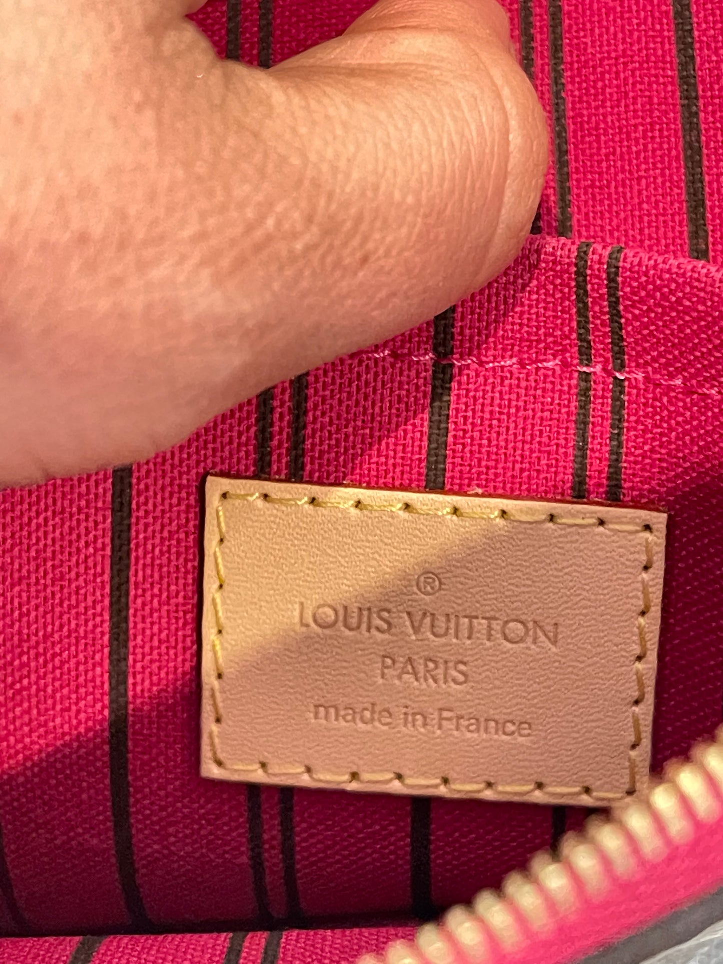 Louis Vuitton Neverful Wristlet Pouch