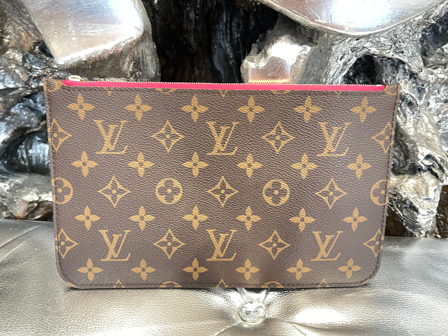 Louis Vuitton Neverful Wristlet Pouch