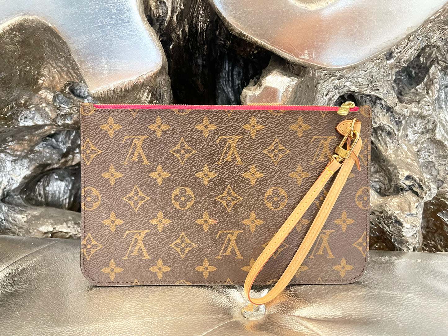 Louis Vuitton Neverful Wristlet Pouch