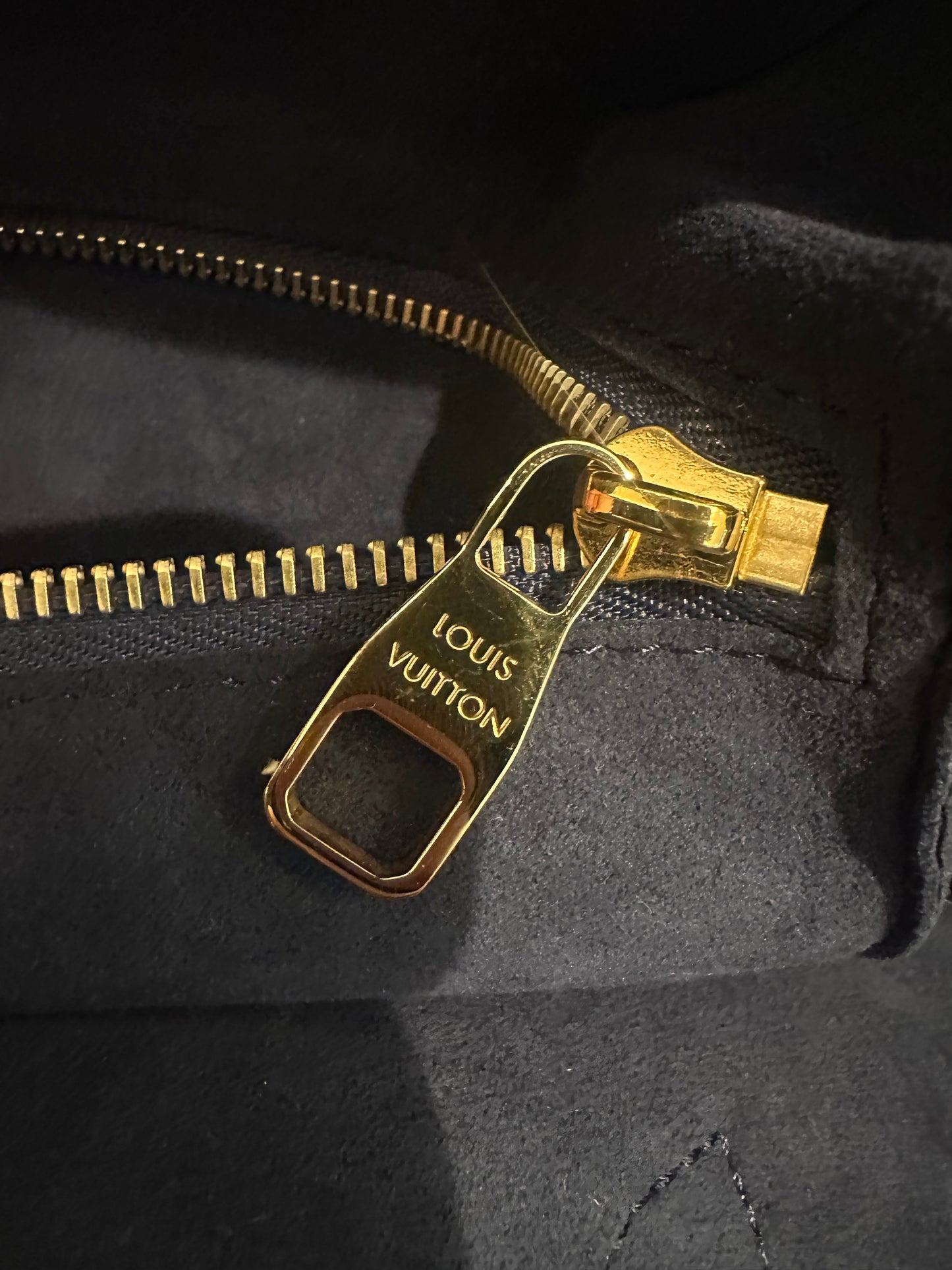 Neverfull Empreinte Black MM Black Neverfull Shoulder Bag