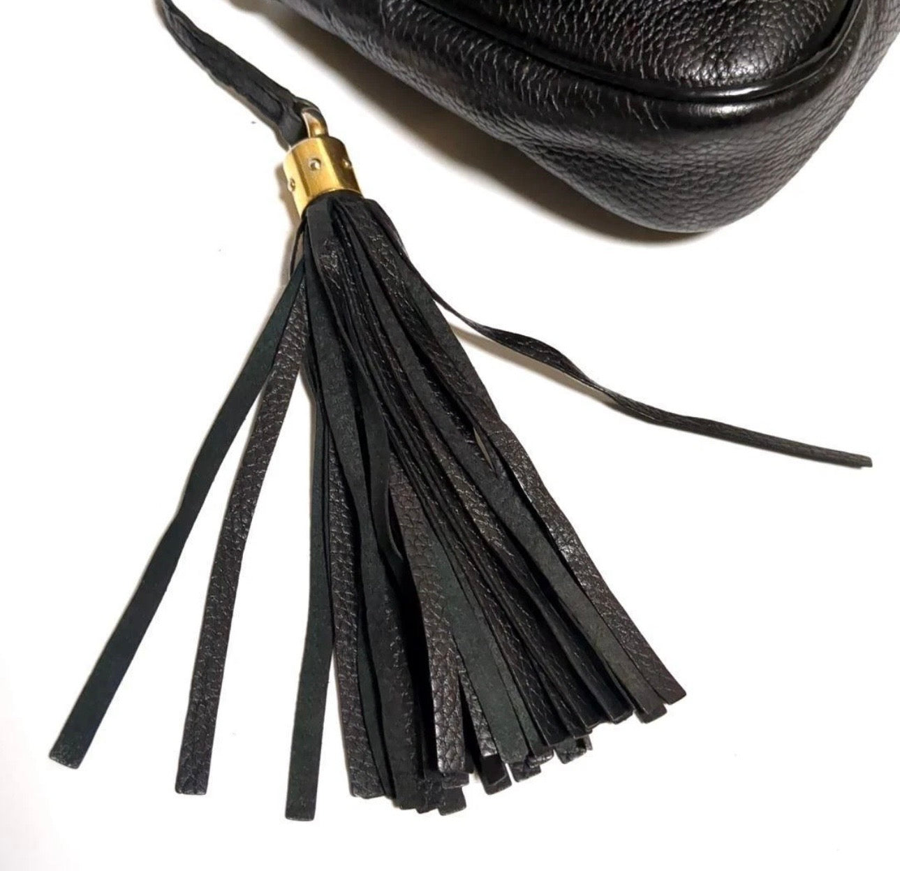 Gucci Pebbled Calfskin Medium Soho Flap Crossbody Camelia