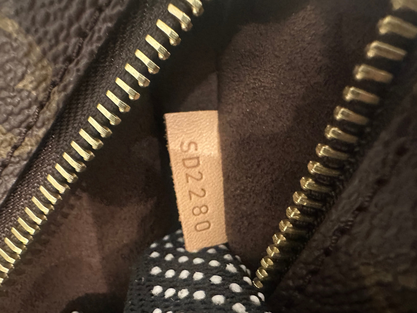 Louis Vuitton Metis Monogram Crossbody