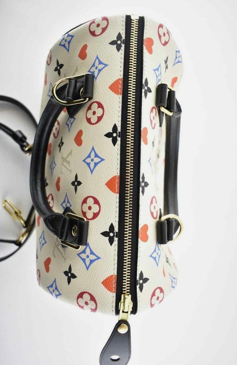 Louis Vuitton Speedy Game On 25 White Canvas Cross Body Bag