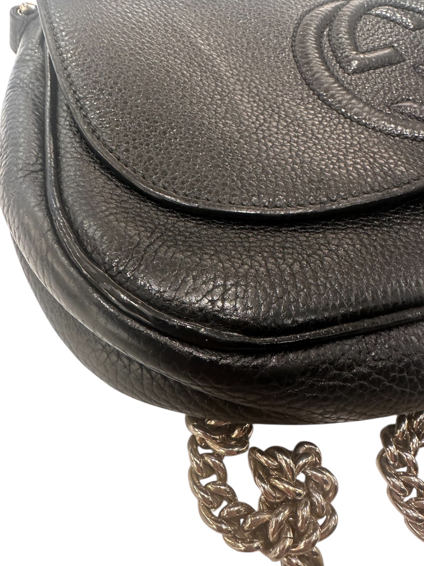 Gucci Pebbled Calfskin Medium Soho Flap Crossbody Camelia