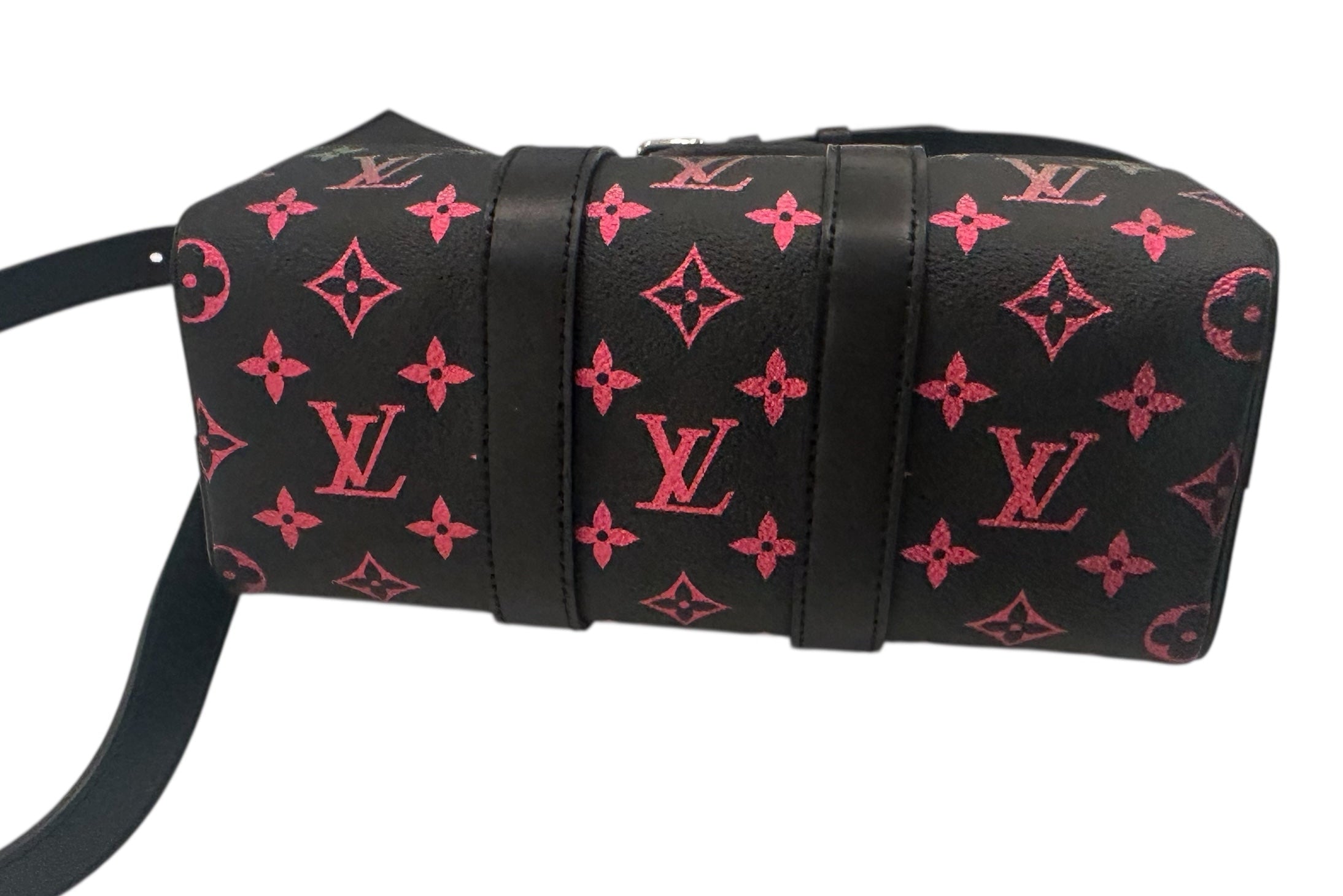 【gradation工房】Louis Vuitton ロゴマニア 黒 fa1d57f0c740685ff940fca83e132d