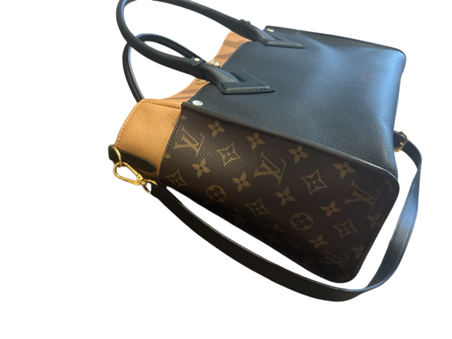 Louis Vuitton On My Side MM Tote Bag