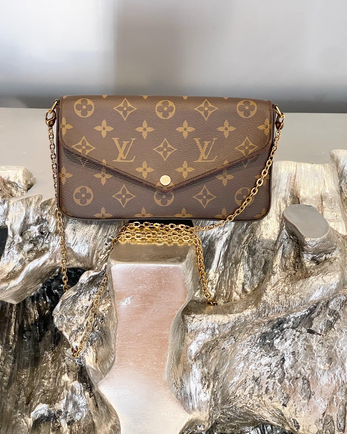 Louis Vuitton Monogram Felicie Crossbody