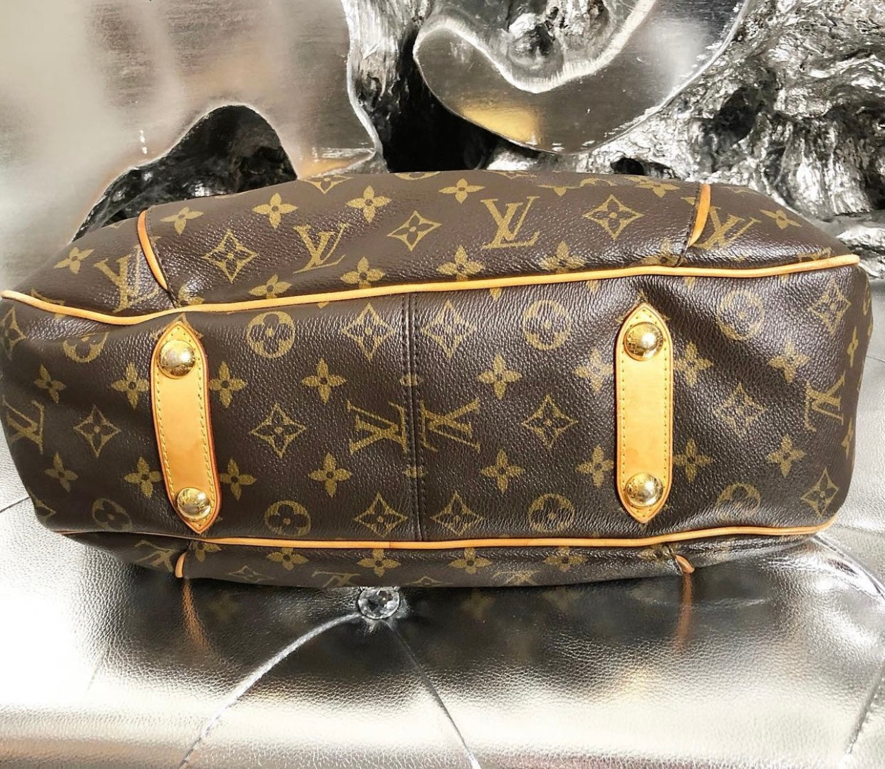 Louis Vuitton Monogram Galleria Shoulder Bag