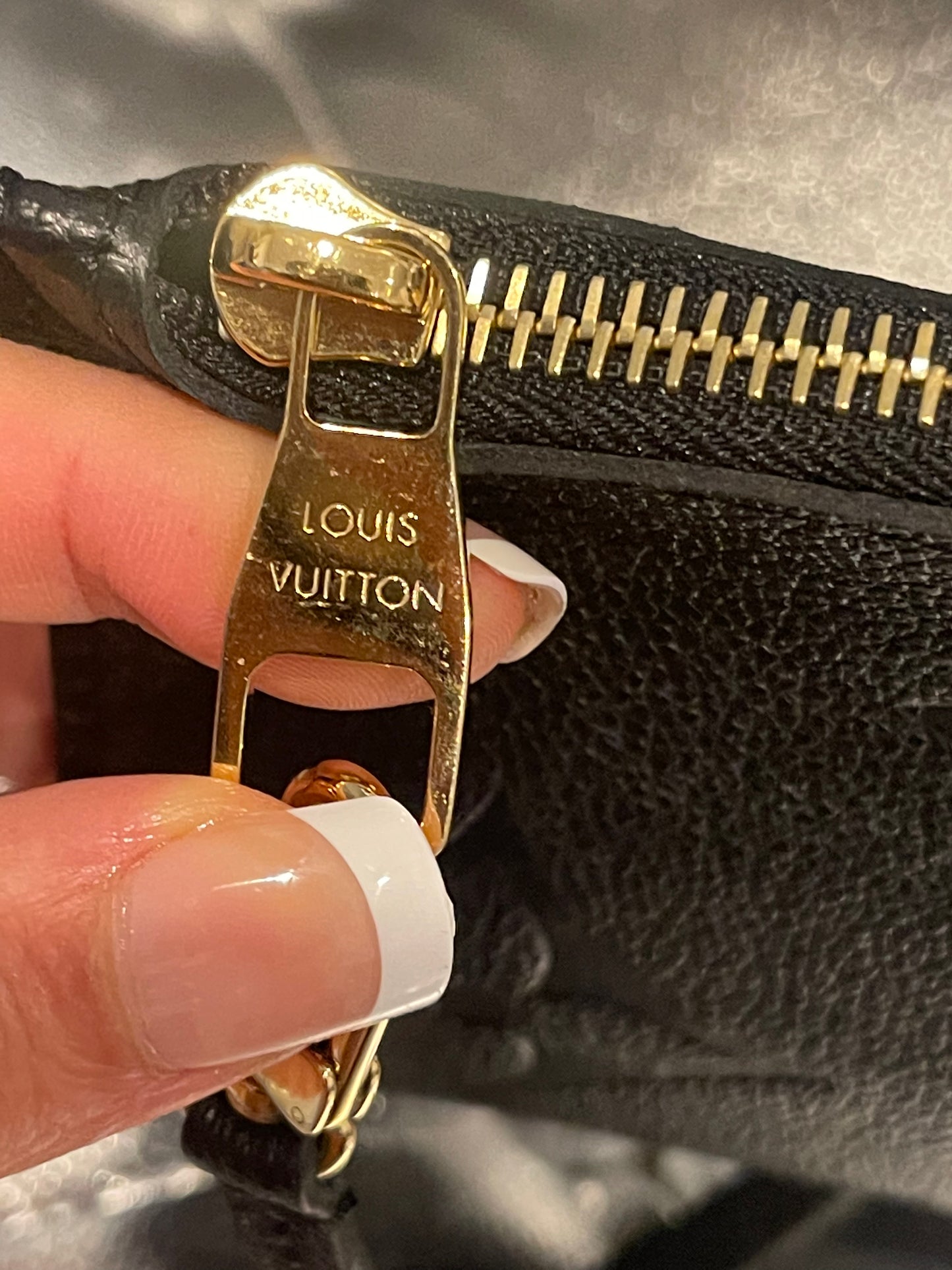 Louis Vuitton Empreinte Neverfull Pouch Black