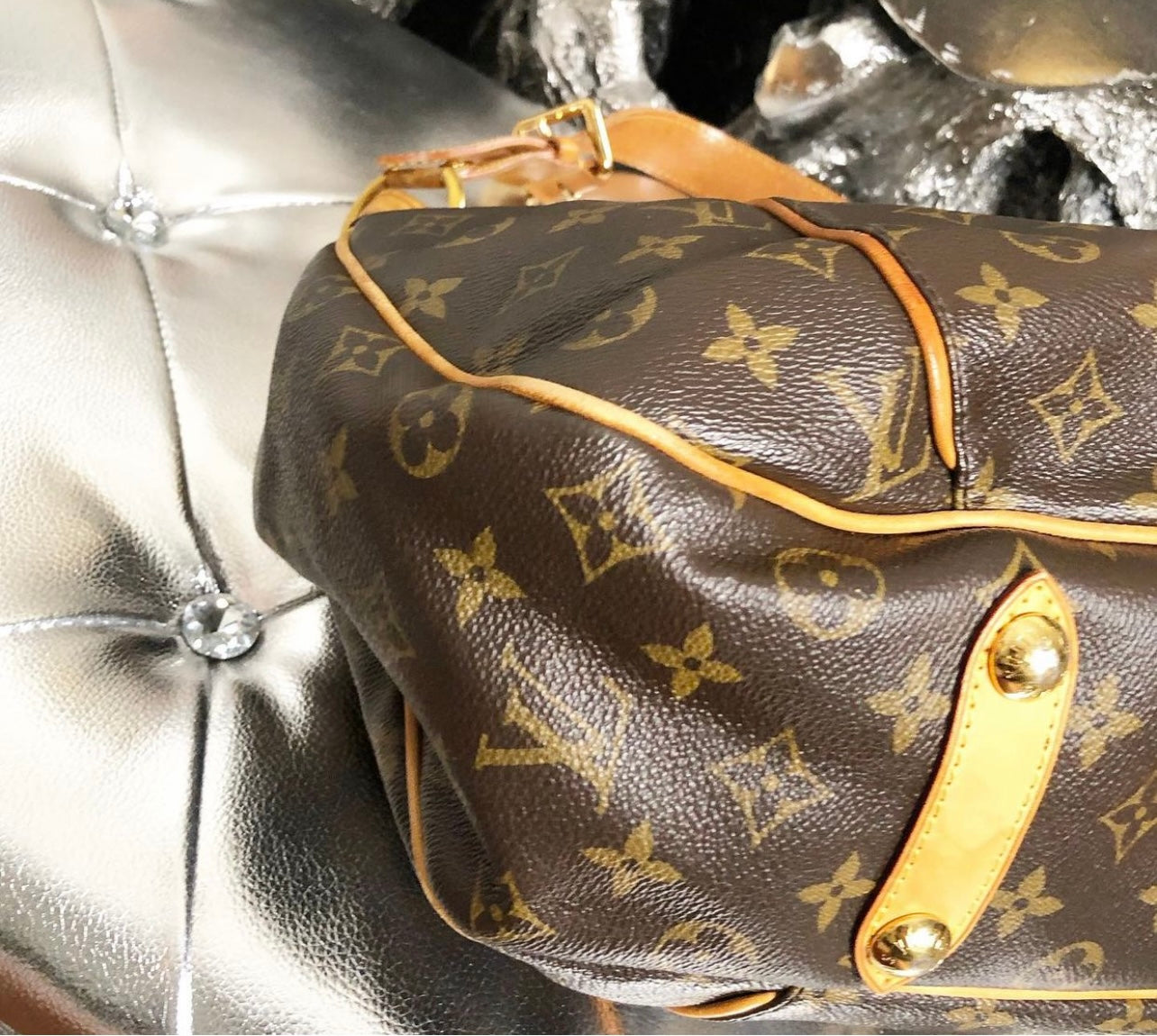 Louis Vuitton Monogram Galleria Shoulder Bag