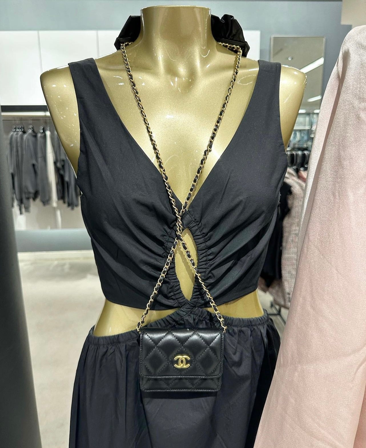 CHANEL Small Black Trendy Mini WOC 🖤 Wallet On Chain Card Coin Flap Bag