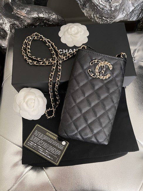 2020 Quilted Phone Holder In Black Caviar Leather Cross Body Bag