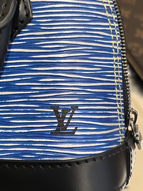 Alma Bb Blue Epi Leather Cross Body Bag – Vegaluxuries