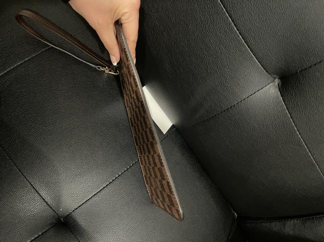 Neverfull Damier Pouch Brown Canvas Wristlet