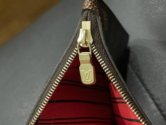 Neverfull Damier Pouch Brown Canvas Wristlet