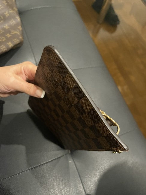 Neverfull Damier Pouch Brown Canvas Wristlet