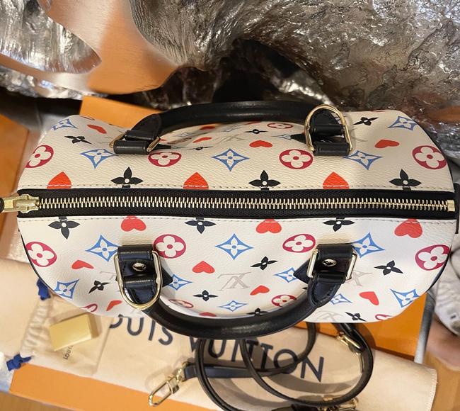 Speedy Game On 25 White Canvas Cross Body Bag