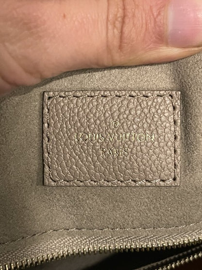Speedy Monogram Empreinte Leather 25 Bandouliere Tourterelle Cross Bod –  Vegaluxuries