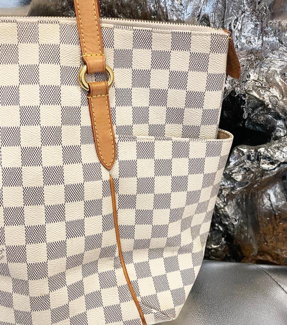 Totally Azur Mm White Canvas Shoulder Bag