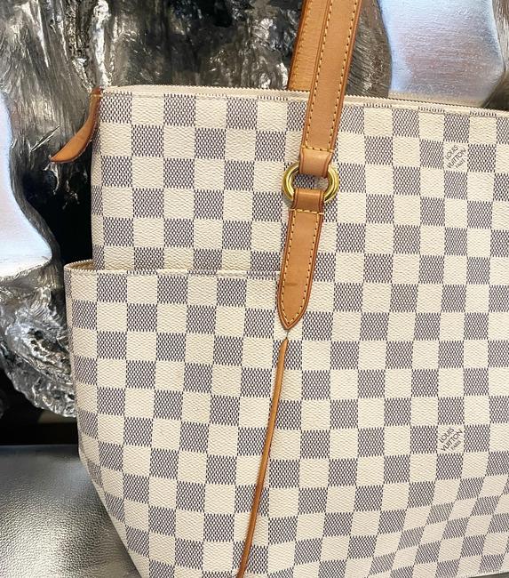 Totally Azur Mm White Canvas Shoulder Bag