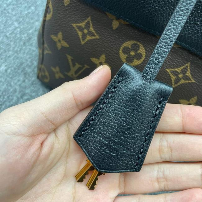 Venus Black Shoulder Bag
